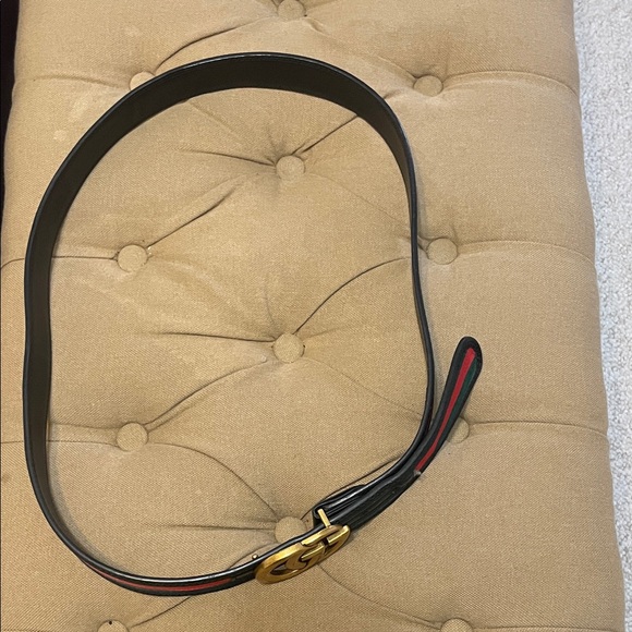 Gucci Black Leather Belt with Green and Red Web & Brass Double G Buckle - Picture 4 of 6